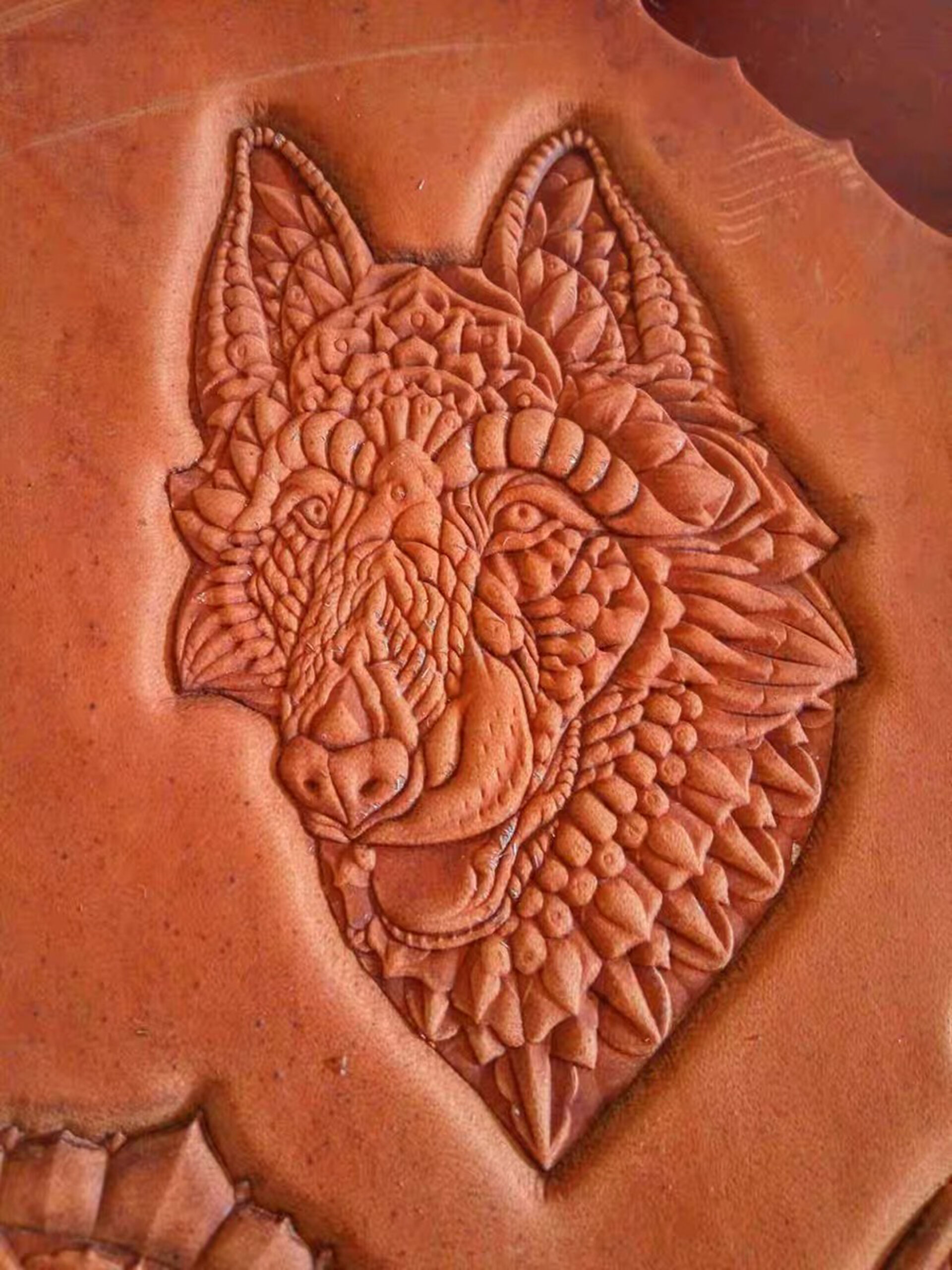 wolf head leather stamp mold in 7075 aluminum for vegetable tanned leather