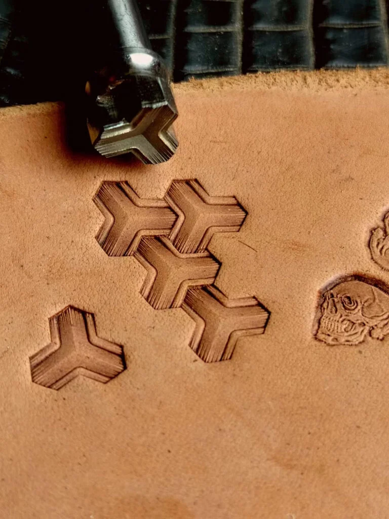 304 steel leather carving mold iron armor pattern No. 2 on leather