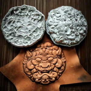 Stereo lion leather stamp mold on leather sample