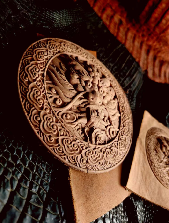 Dragon leather embossing stamper set for 3D leather impression