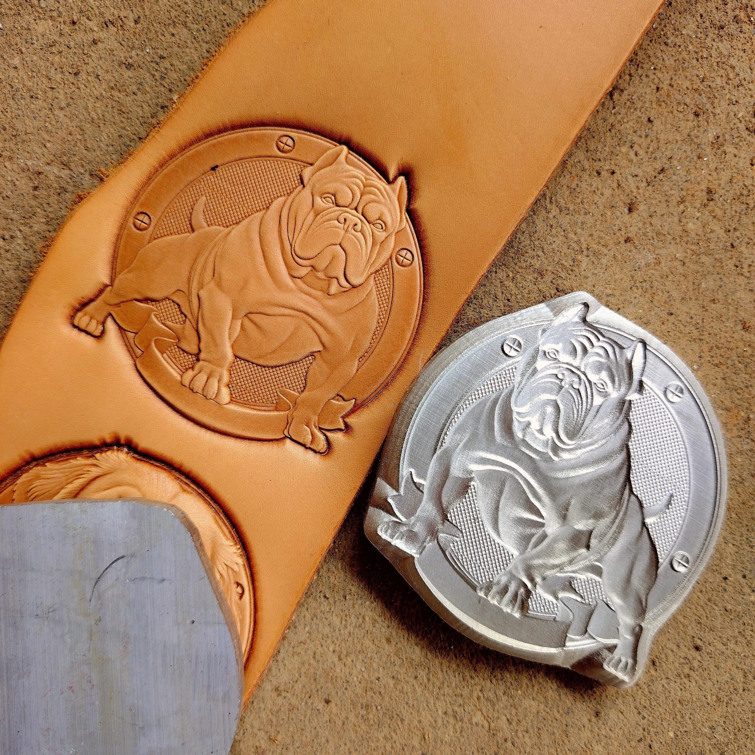 Bully Dog Leather Stamp Mold - Image 4
