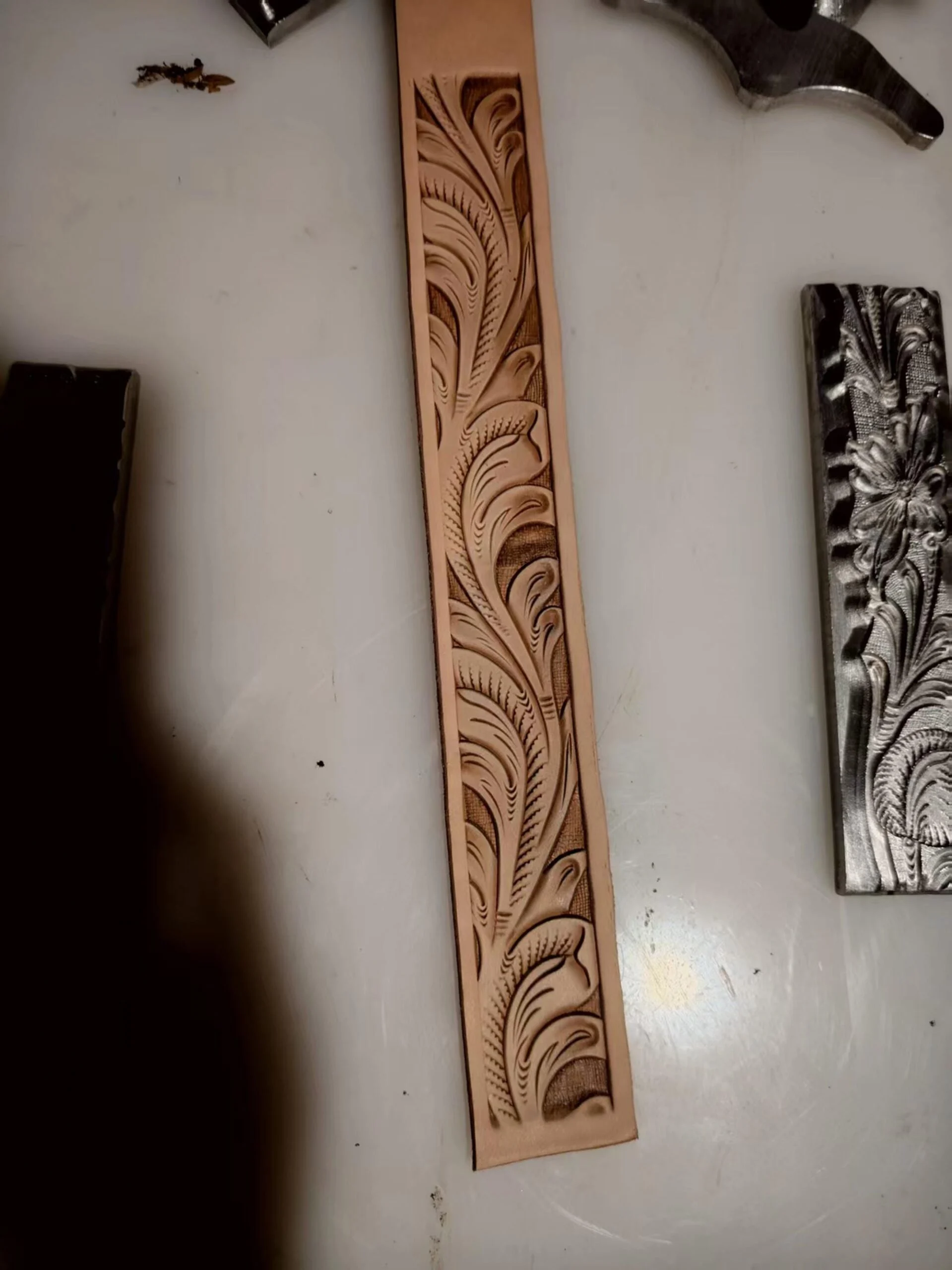 Western Scroll Belt Stamp Mold – 145 × 30 mm
