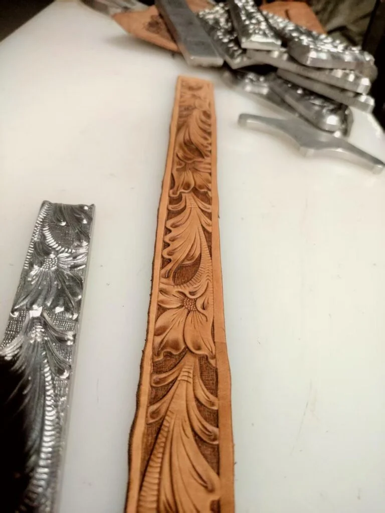 Repeatable Floral Scroll Stamp Mold – 210 × 24 mm