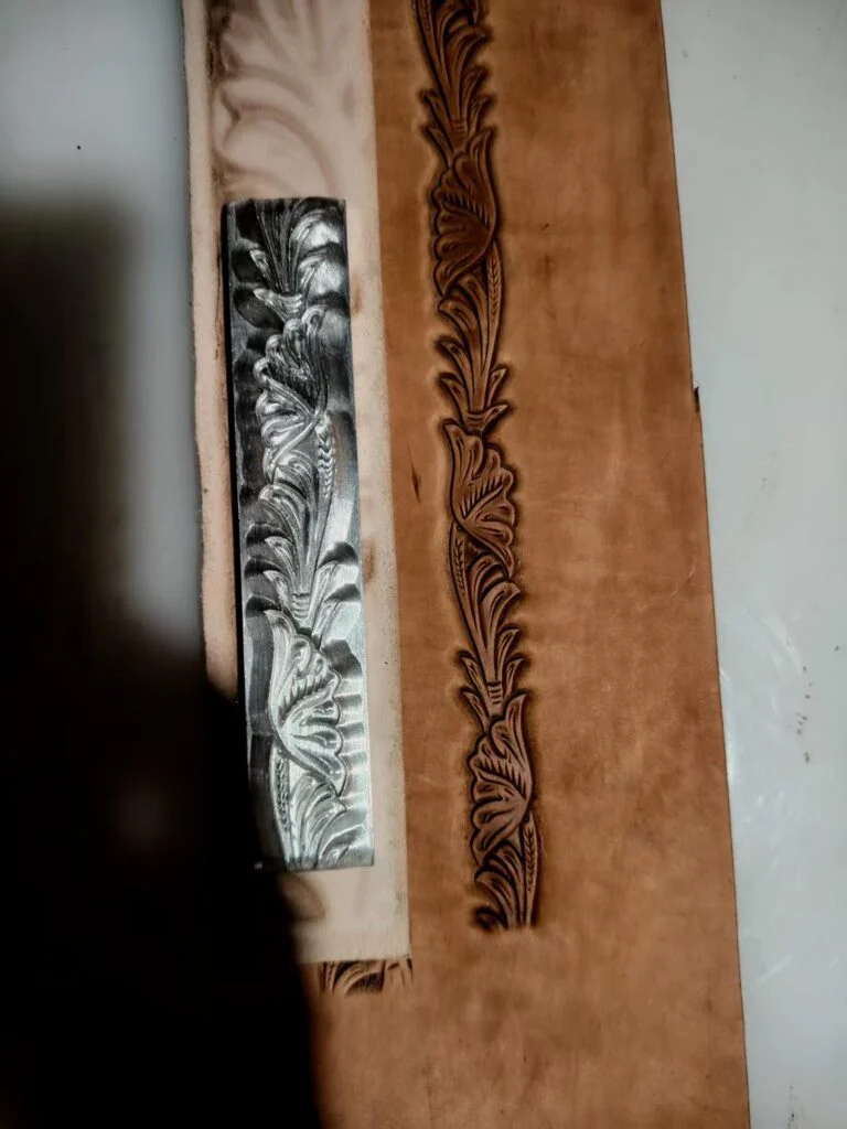 Repeatable Floral Scroll Stamp Mold – 135.5 × 24 mm