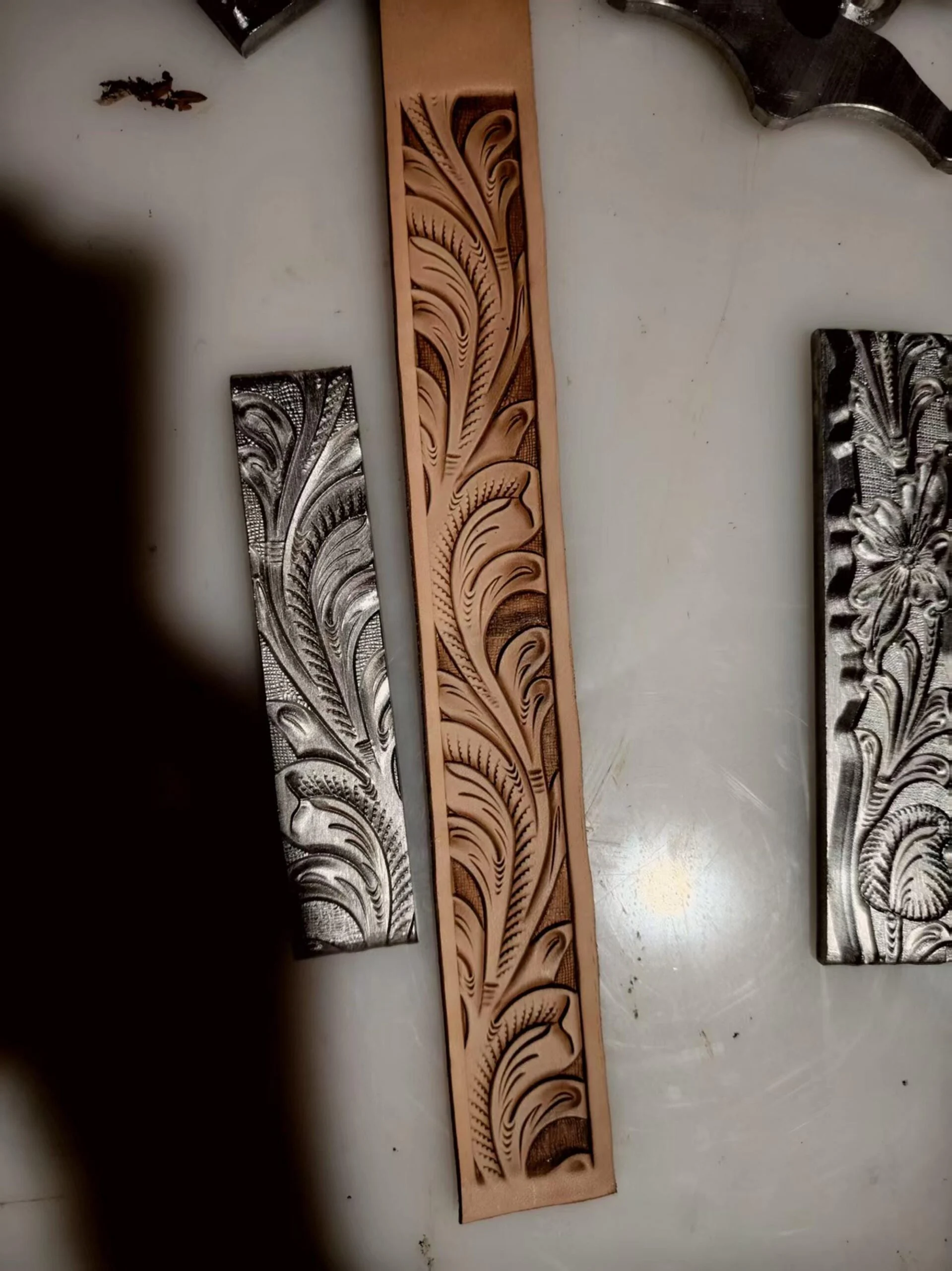 Western Scroll Belt Stamp Mold – 145 × 30 mm