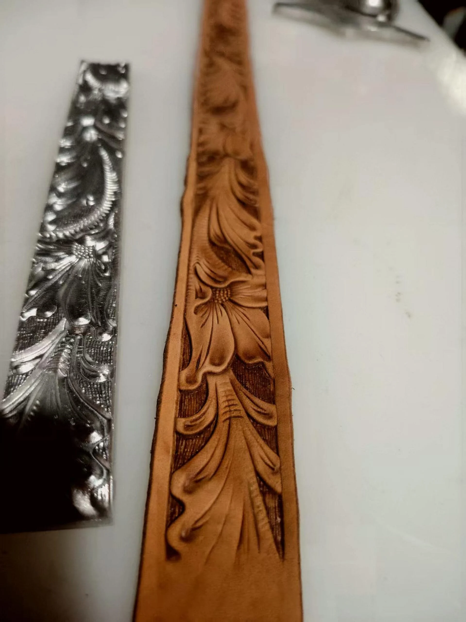 Repeatable Floral Scroll Stamp Mold – 210 × 24 mm