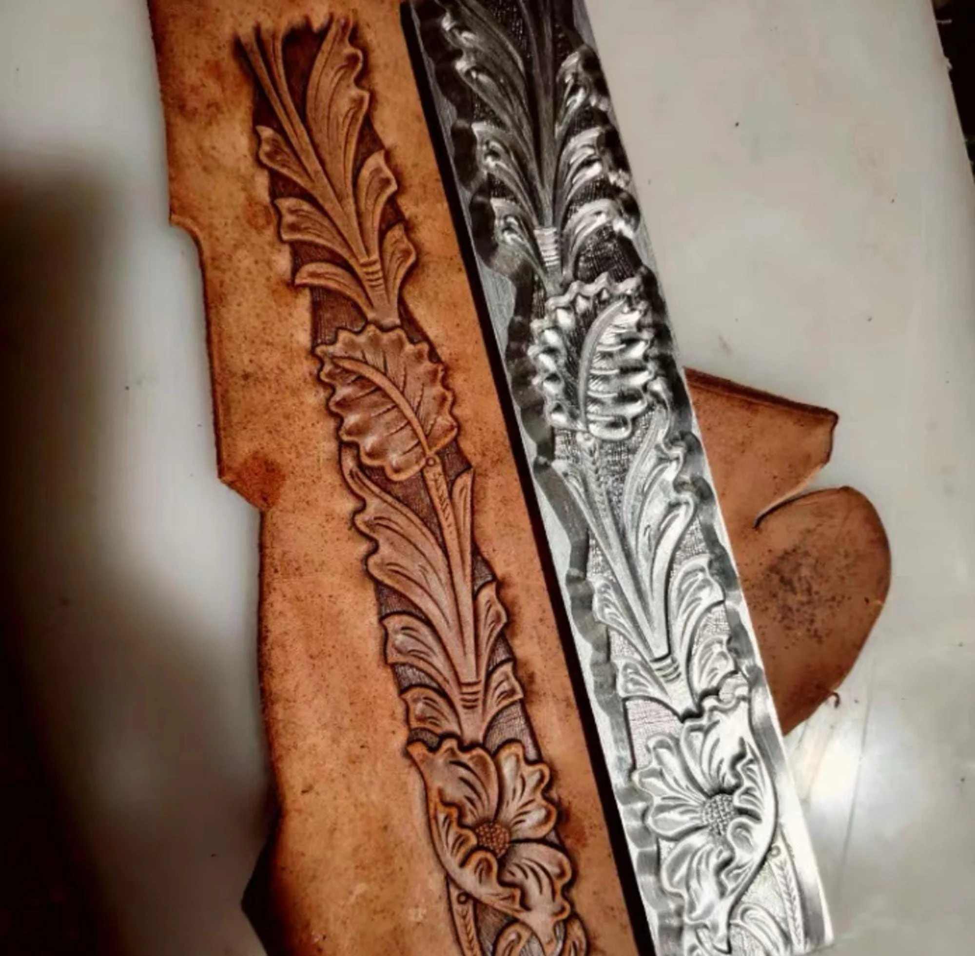 Repeatable Floral Belt Stamp Mold – 225 × 38 mm