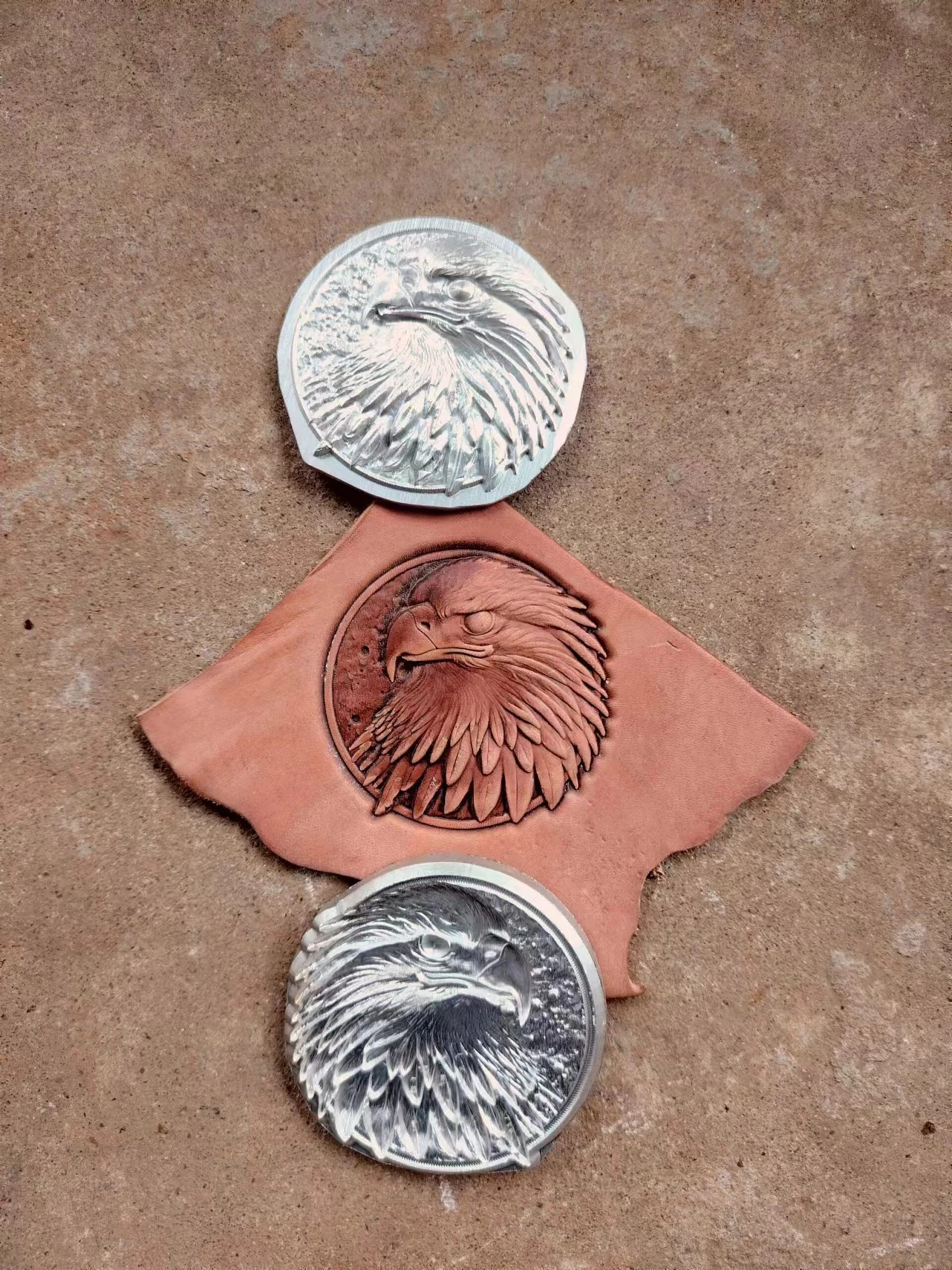Round Eagle Head Leather Stamp Mold, 76 × 76 mm