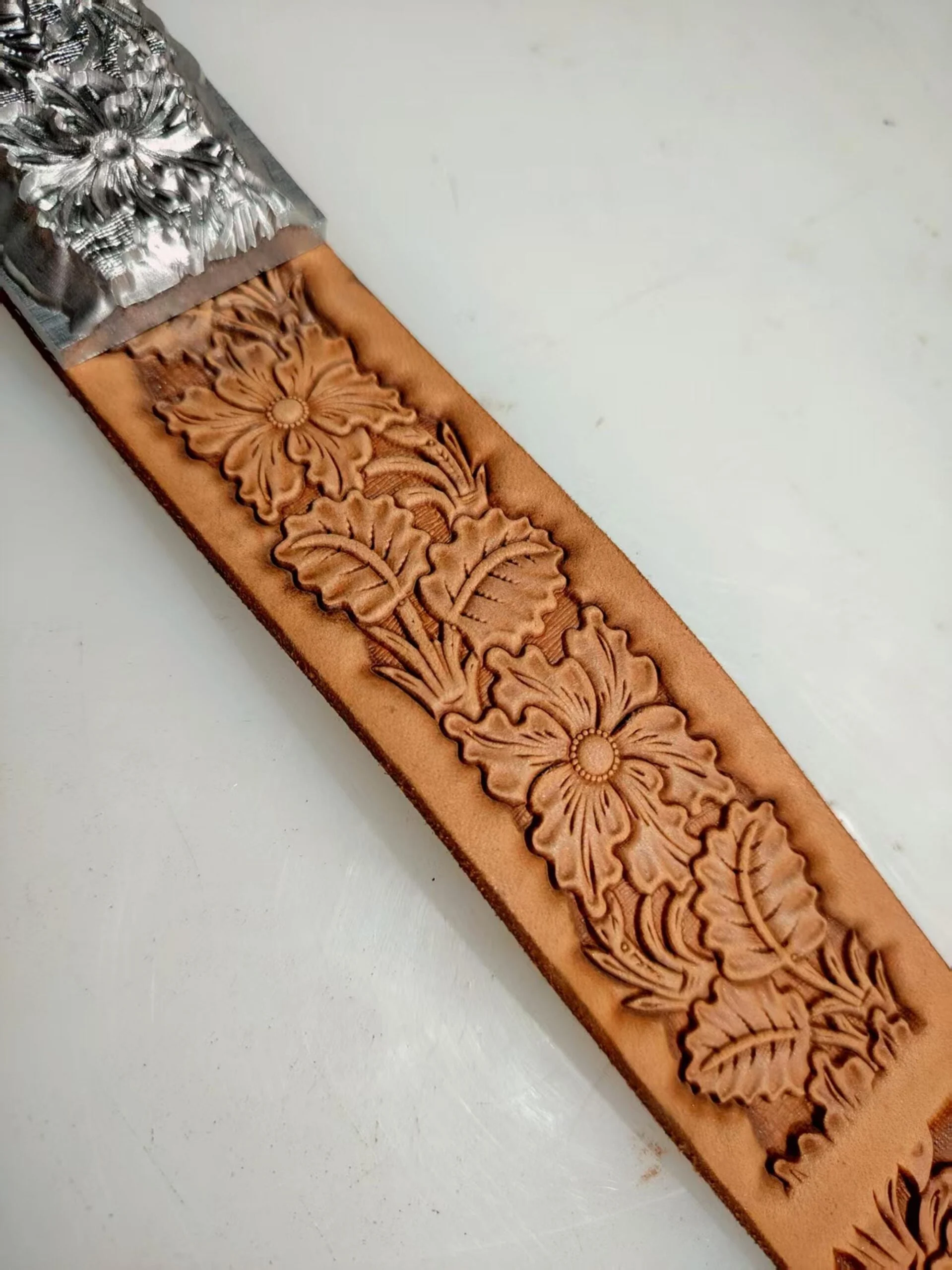 Floral Daisy Belt Stamp Mold