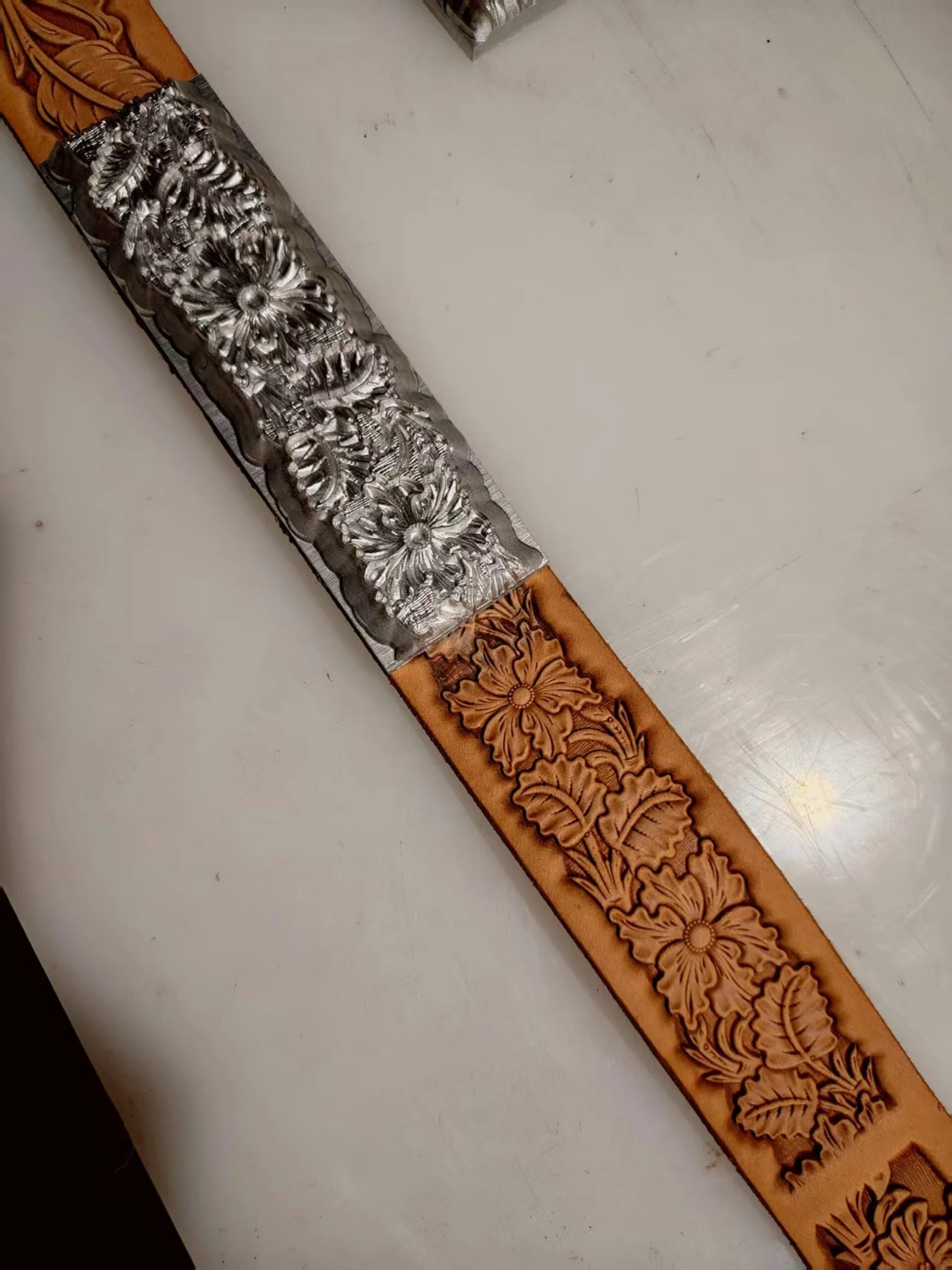 Floral Daisy Belt Stamp Mold