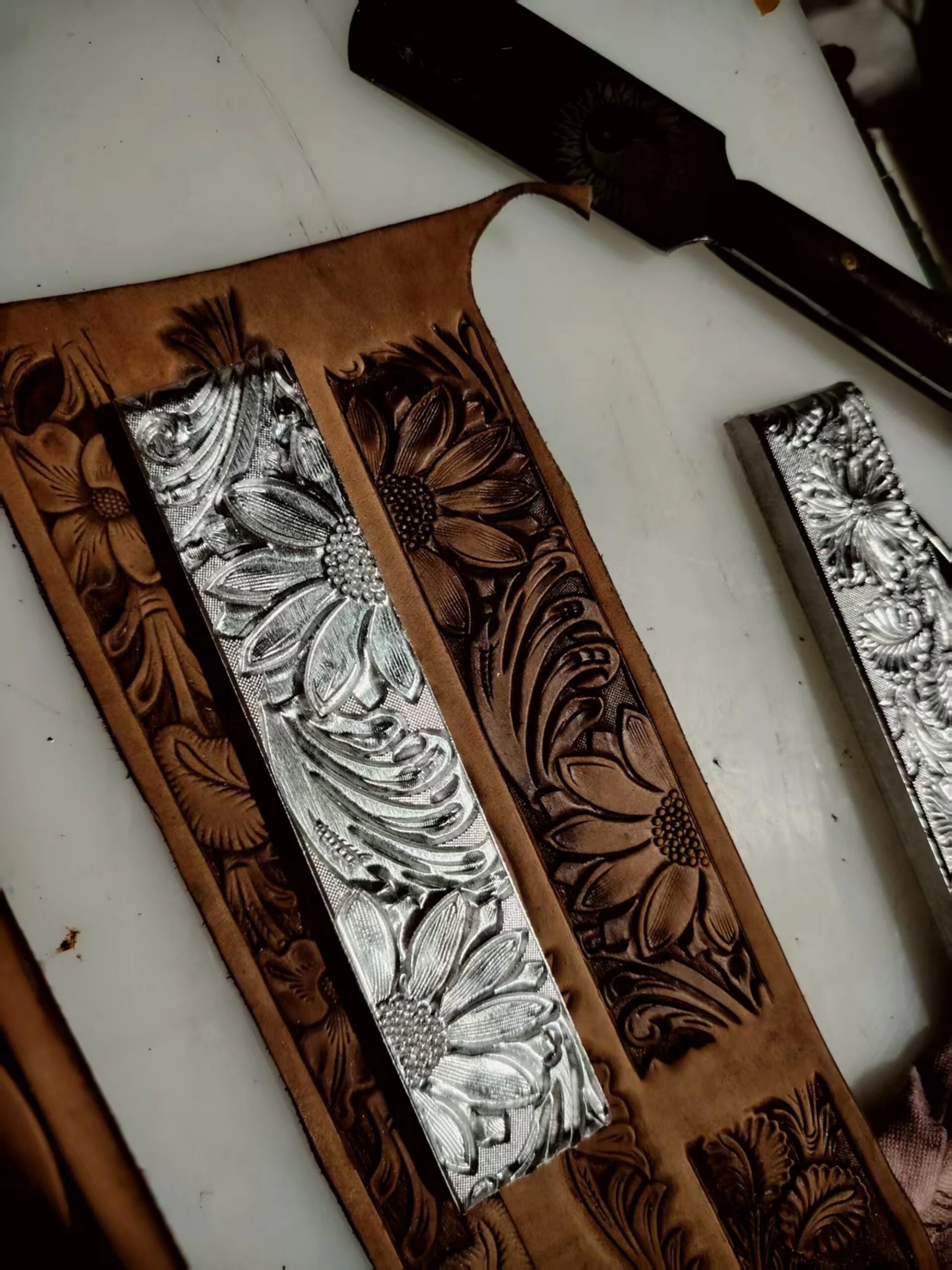 Repeating Sunflower Belt Stamp Mold